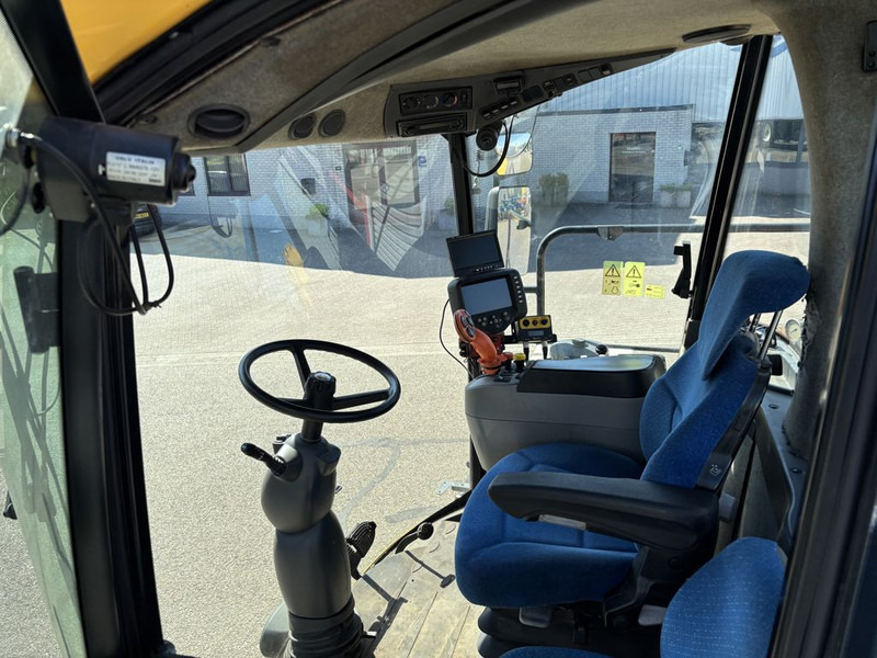 New Holland FR9050 - Önjáró szecskázógép: 5 kép. New Holland FR9050 - Önjáró szecskázógép: 5 kép.