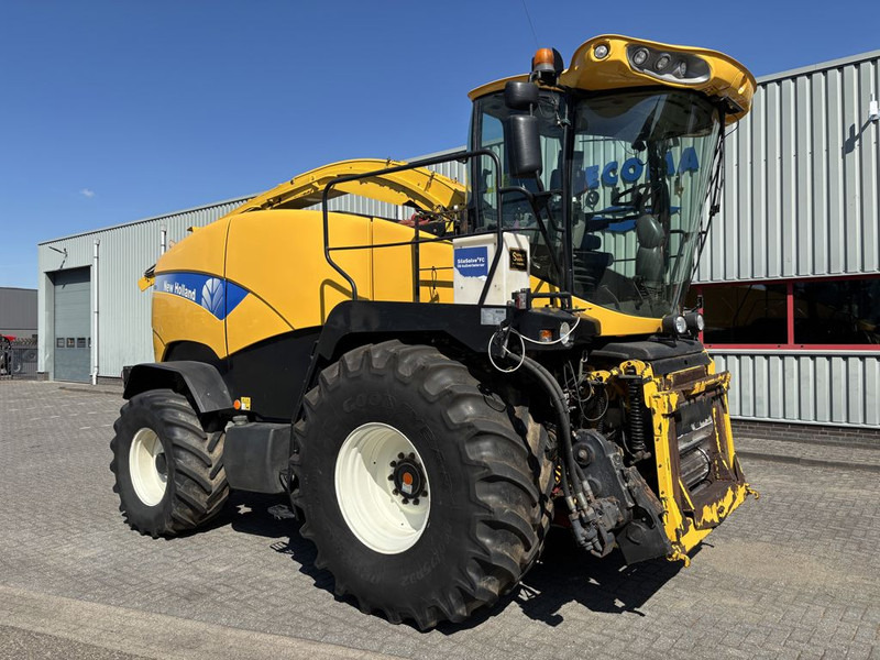New Holland FR9050 - Önjáró szecskázógép: 4 kép. New Holland FR9050 - Önjáró szecskázógép: 4 kép.
