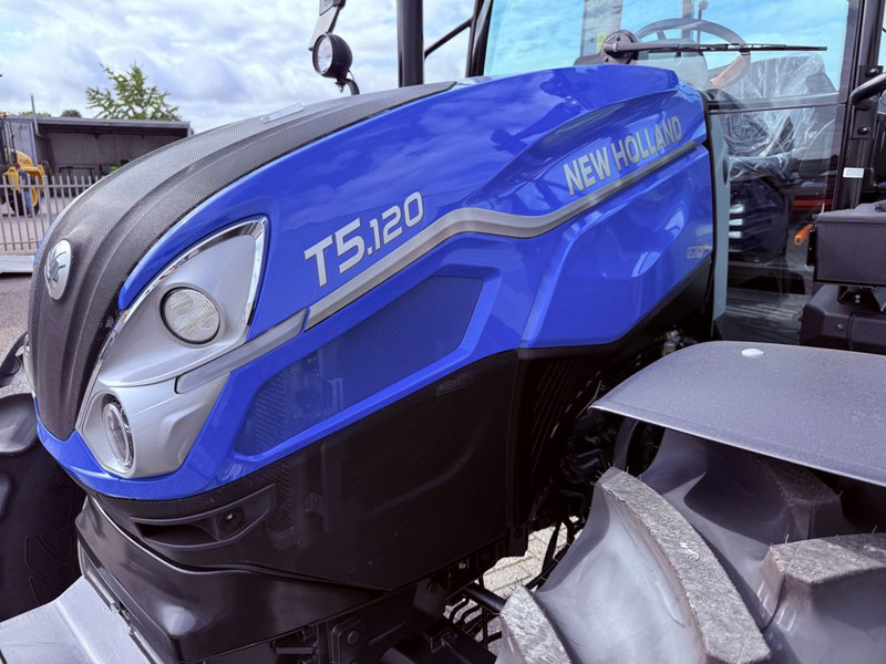 New Holland T5.120 Dual Command HILO - Traktor: 5 kép. New Holland T5.120 Dual Command HILO - Traktor: 5 kép.