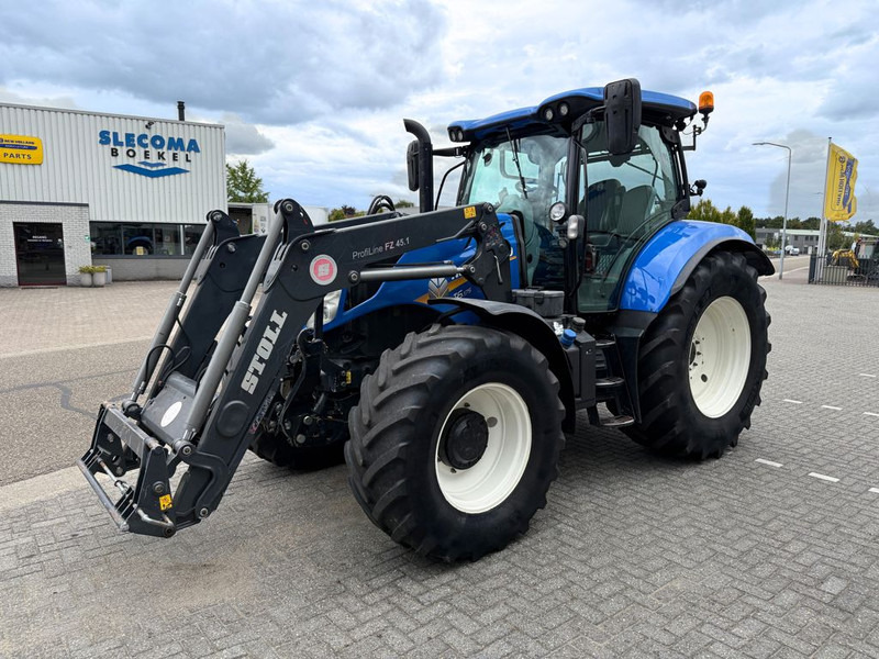New Holland T6.175 AC T4B - Traktor: 1 kép. New Holland T6.175 AC T4B - Traktor: 1 kép.