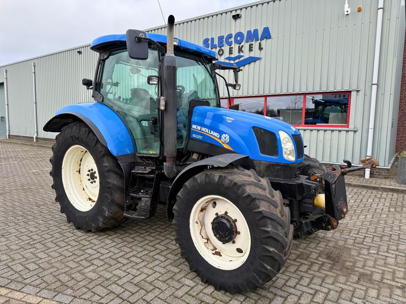 New Holland T6020 Elite - Traktor: 5 kép. New Holland T6020 Elite - Traktor: 5 kép.
