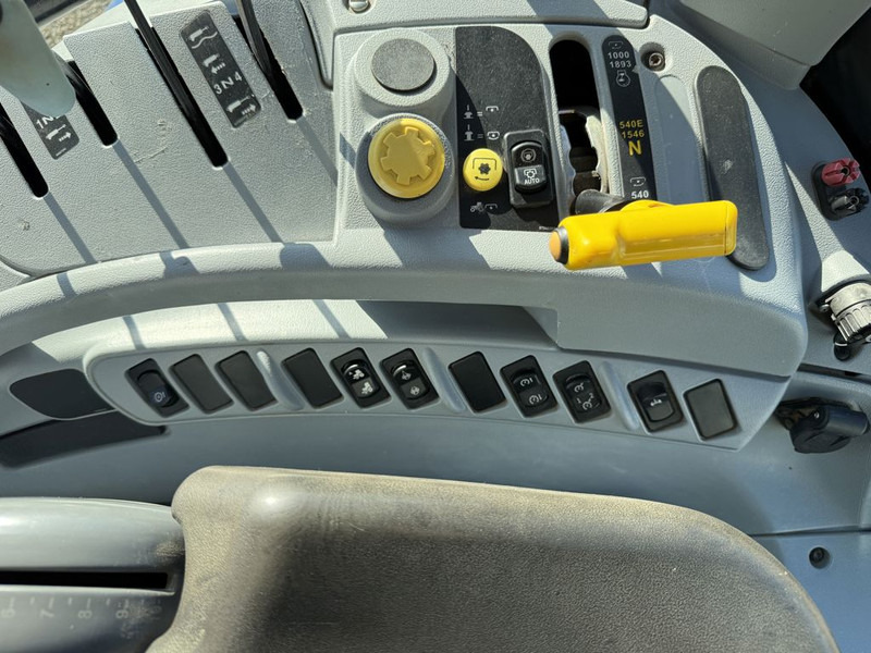 New Holland T7.185 Power Command lízing New Holland T7.185 Power Command: 11 kép. New Holland T7.185 Power Command lízing New Holland T7.185 Power Command: 11 kép.