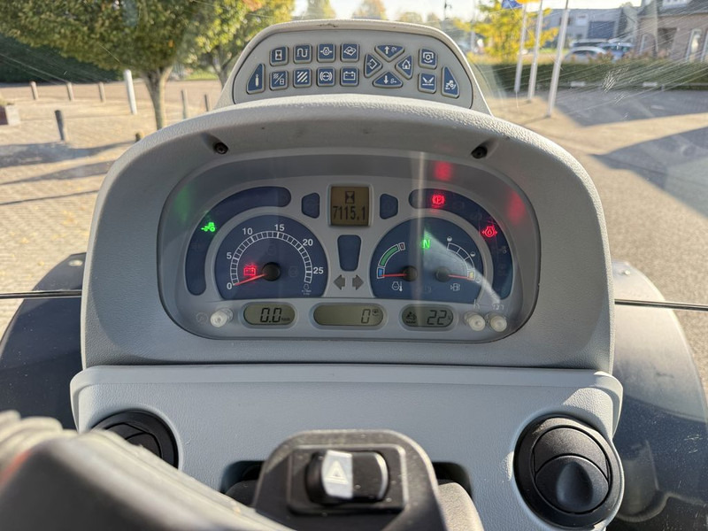 New Holland T7.185 Power Command lízing New Holland T7.185 Power Command: 6 kép. New Holland T7.185 Power Command lízing New Holland T7.185 Power Command: 6 kép.