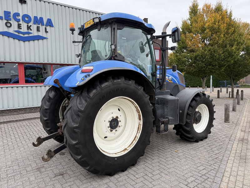 New Holland T7.210 Auto Command - Traktor: 3 kép. New Holland T7.210 Auto Command - Traktor: 3 kép.