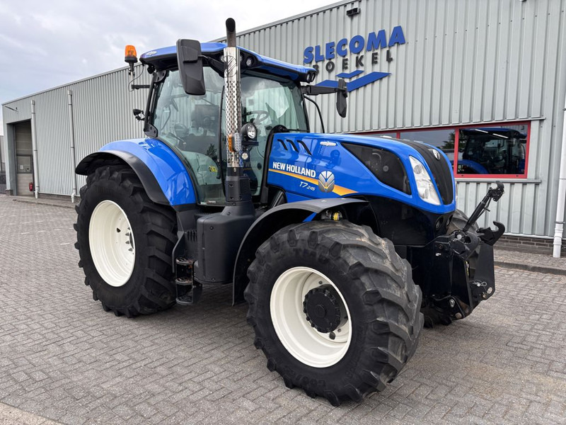 New Holland T7.245 AC STAGE V - Traktor: 4 kép. New Holland T7.245 AC STAGE V - Traktor: 4 kép.