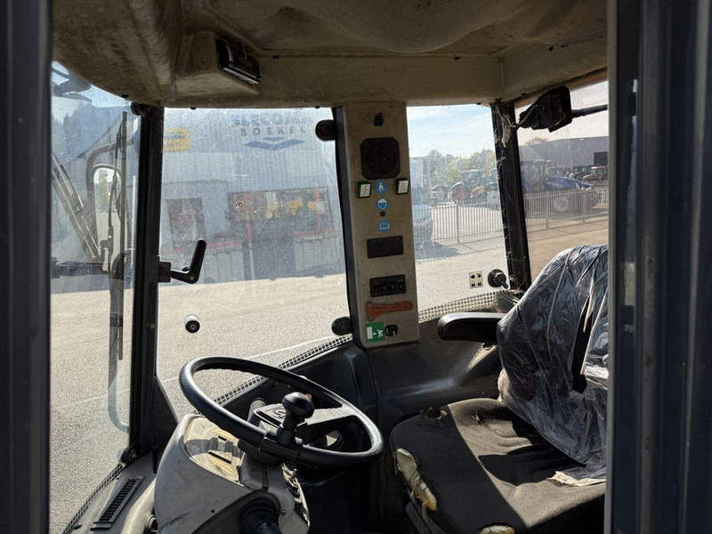 Venieri VF463F Plus Shovel - Gumikerekes homlokrakodó: 5 kép. Venieri VF463F Plus Shovel - Gumikerekes homlokrakodó: 5 kép.