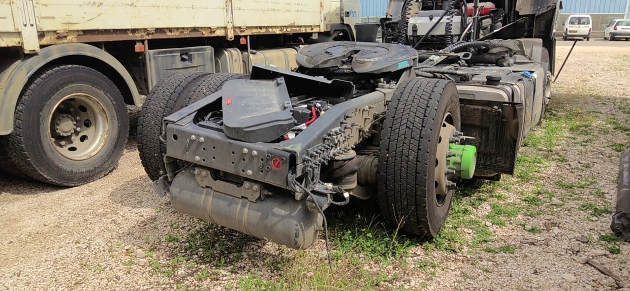 VOLVO FH 500 - Nyergesvontató: 4 kép. VOLVO FH 500 - Nyergesvontató: 4 kép.