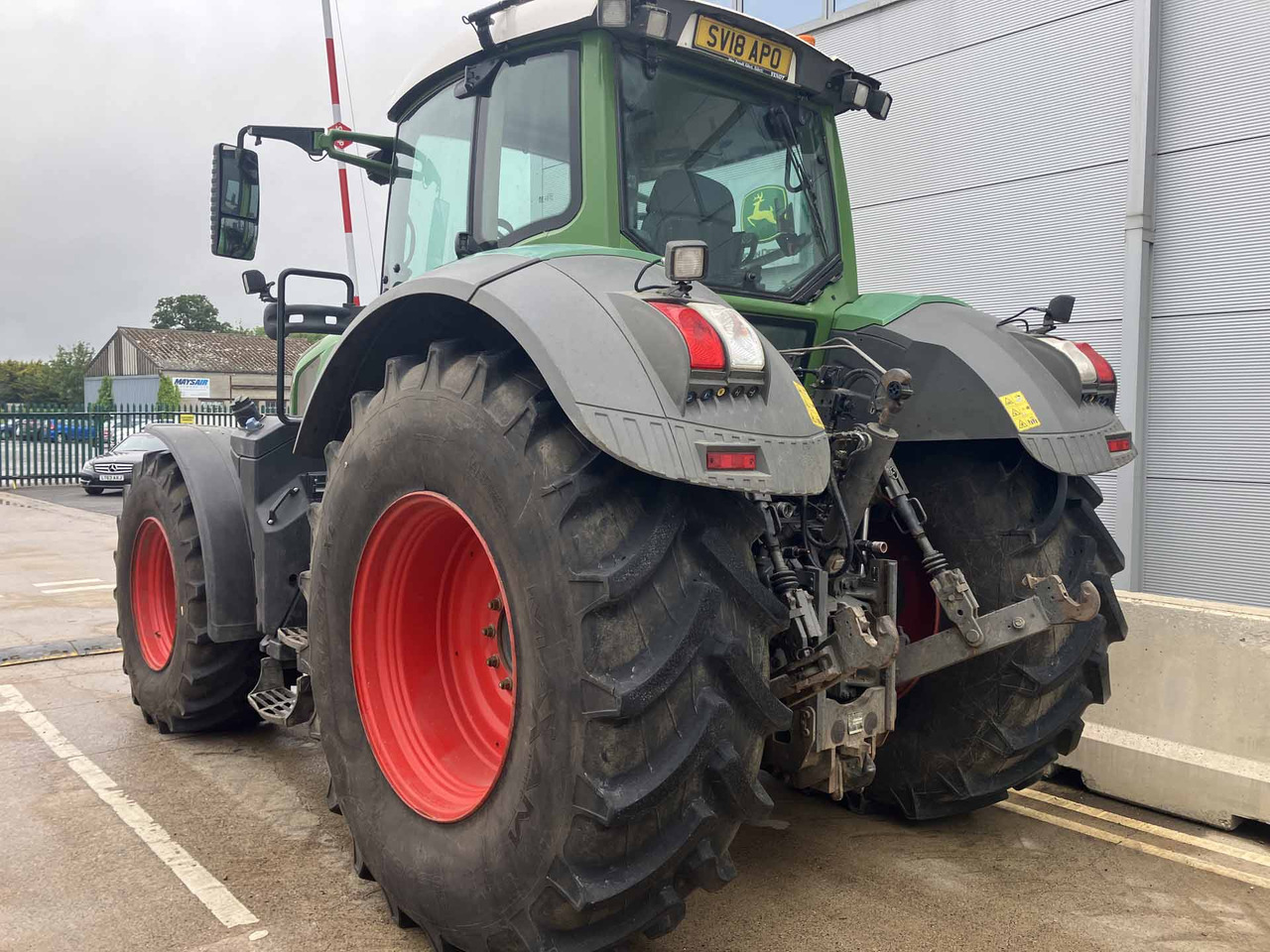 Fendt 828 Profi Plus - Traktor: 4 kép. Fendt 828 Profi Plus - Traktor: 4 kép.
