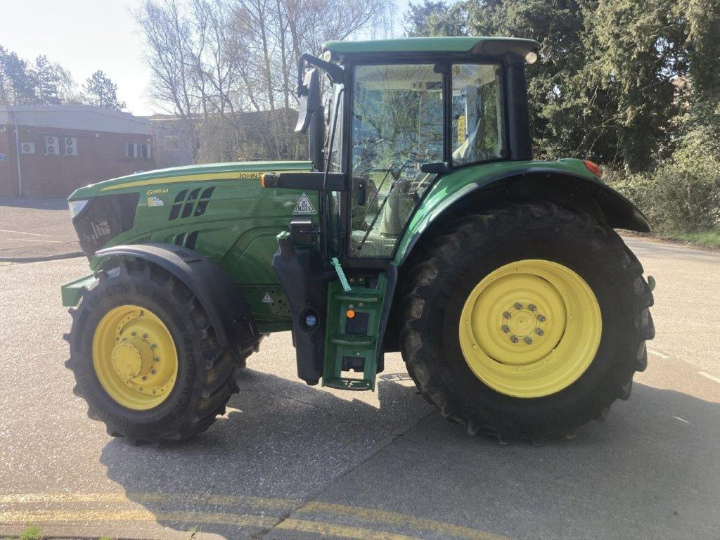 JOHN DEERE 6155M - Traktor: 2 kép. JOHN DEERE 6155M - Traktor: 2 kép.