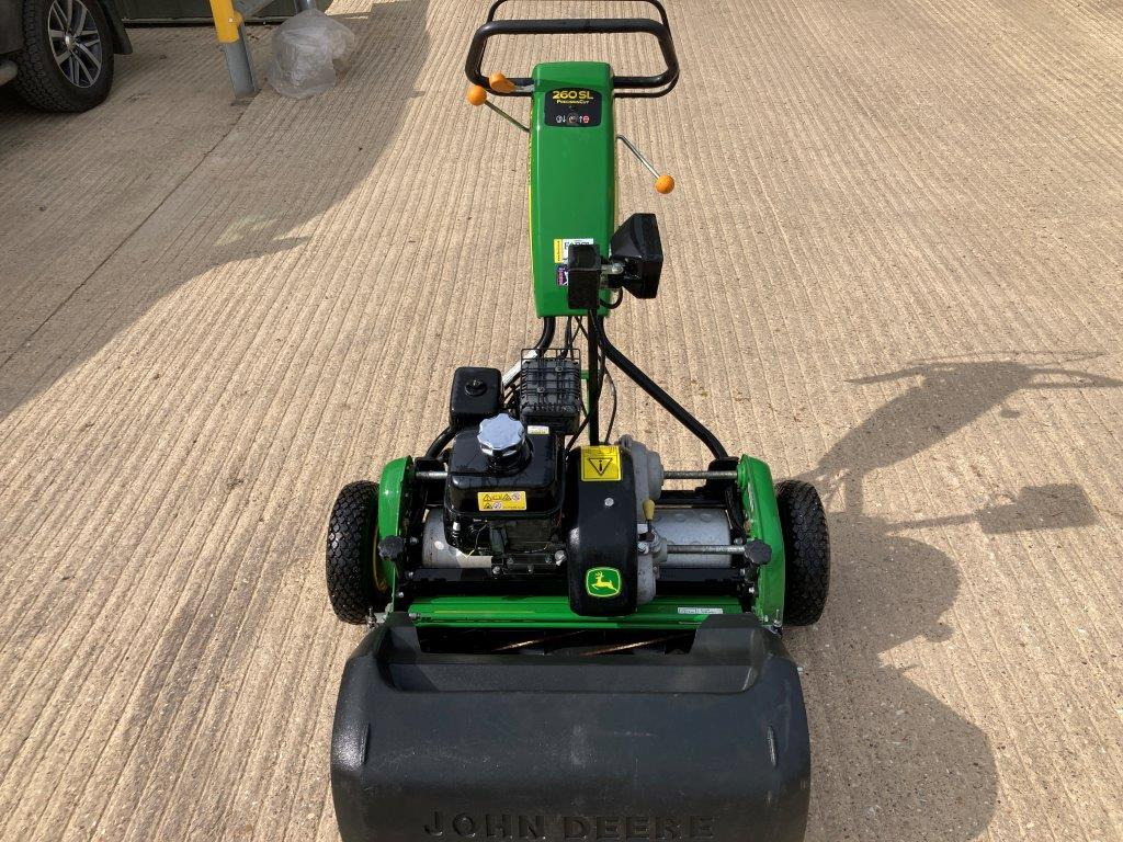 John Deere 260SL pedestrian Tees mower - Kerti fűkasza: 4 kép. John Deere 260SL pedestrian Tees mower - Kerti fűkasza: 4 kép.