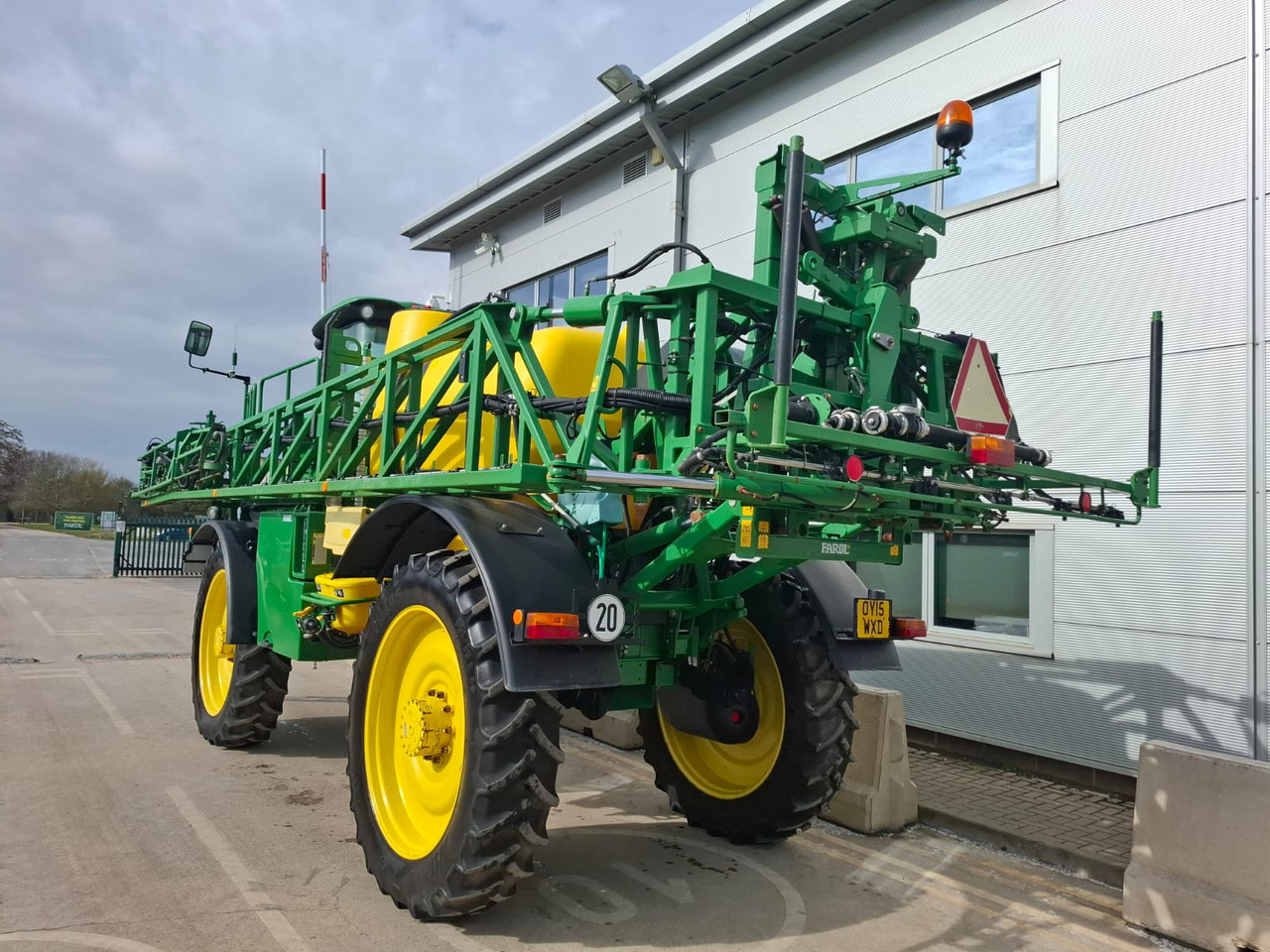 John Deere 5430 - Permetezők: 4 kép. John Deere 5430 - Permetezők: 4 kép.