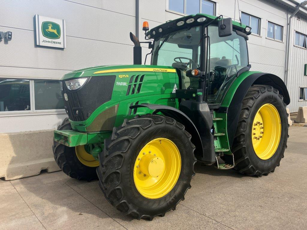 John Deere 6175R - Traktor: 1 kép. John Deere 6175R - Traktor: 1 kép.