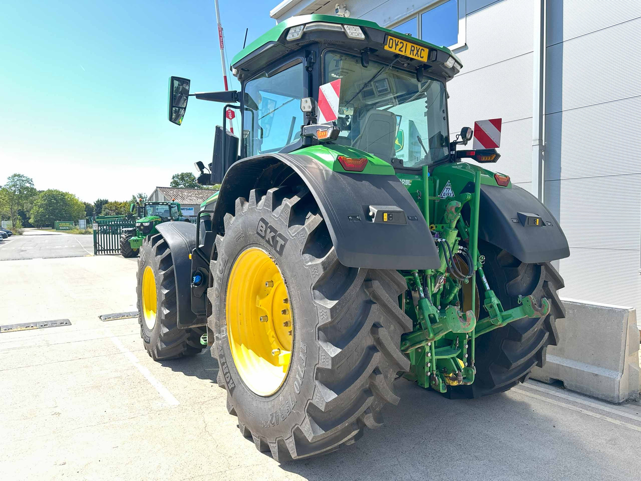 John Deere 7R 350 - Traktor: 4 kép. John Deere 7R 350 - Traktor: 4 kép.