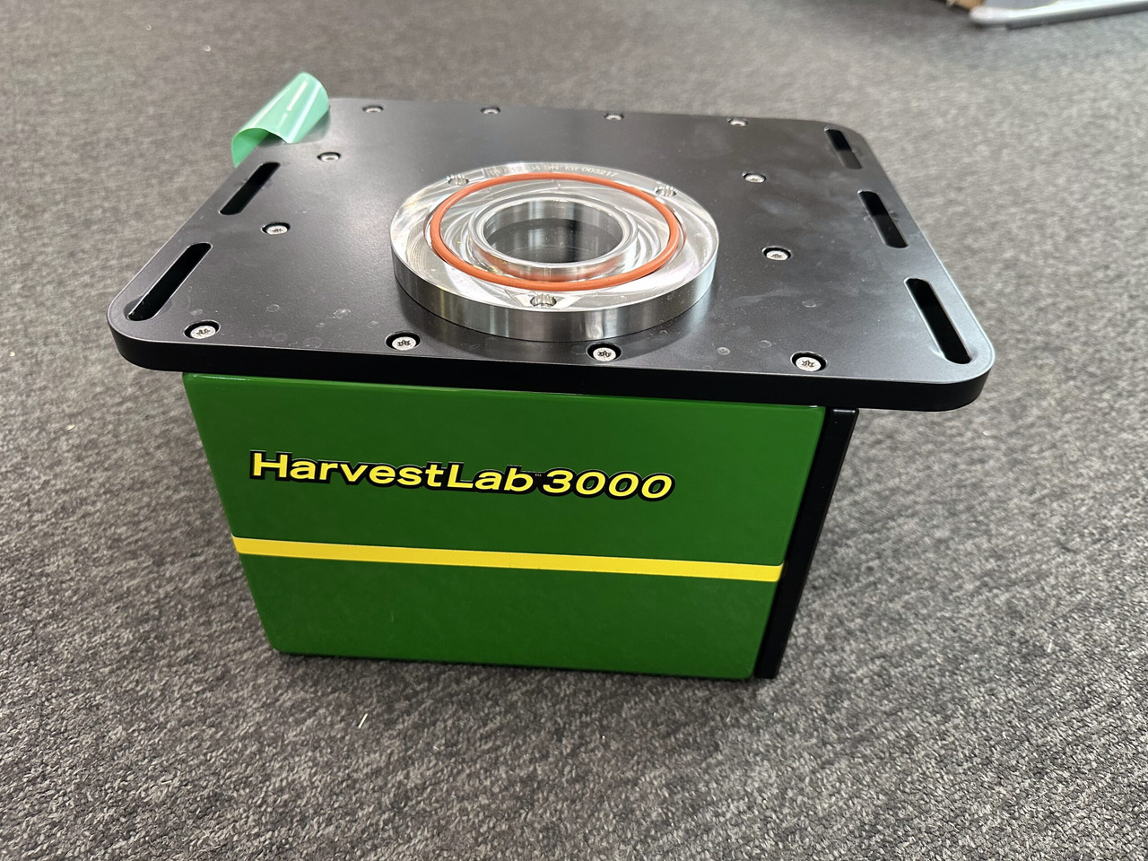 John Deere HarvestLab 3000 - Navigációs rendszer - Mezőgazdasági gépek: 2 kép. John Deere HarvestLab 3000 - Navigációs rendszer - Mezőgazdasági gépek: 2 kép.