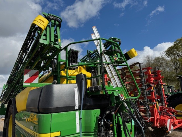 John Deere R962i - Permetezők: 4 kép. John Deere R962i - Permetezők: 4 kép.