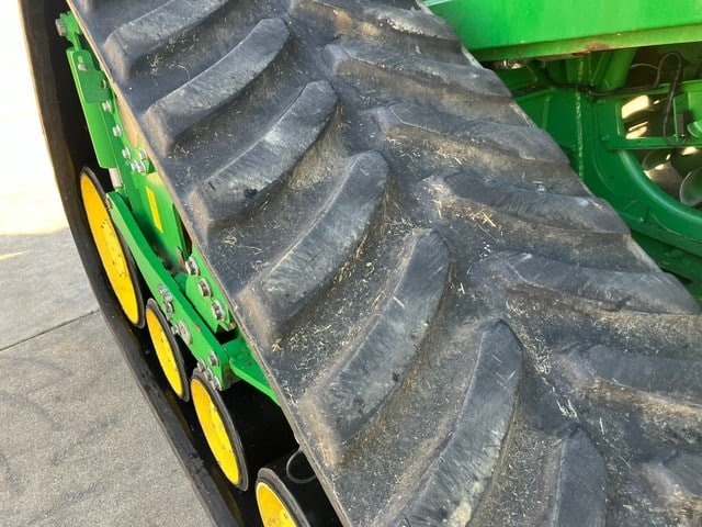 Kombájn John Deere S690 TM: 19 kép.