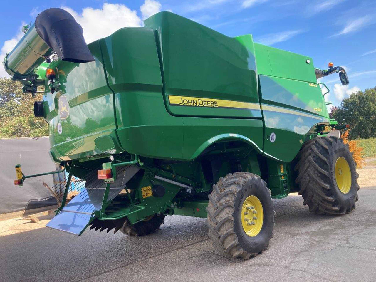 John Deere S780 HM - Kombájn: 5 kép. John Deere S780 HM - Kombájn: 5 kép.
