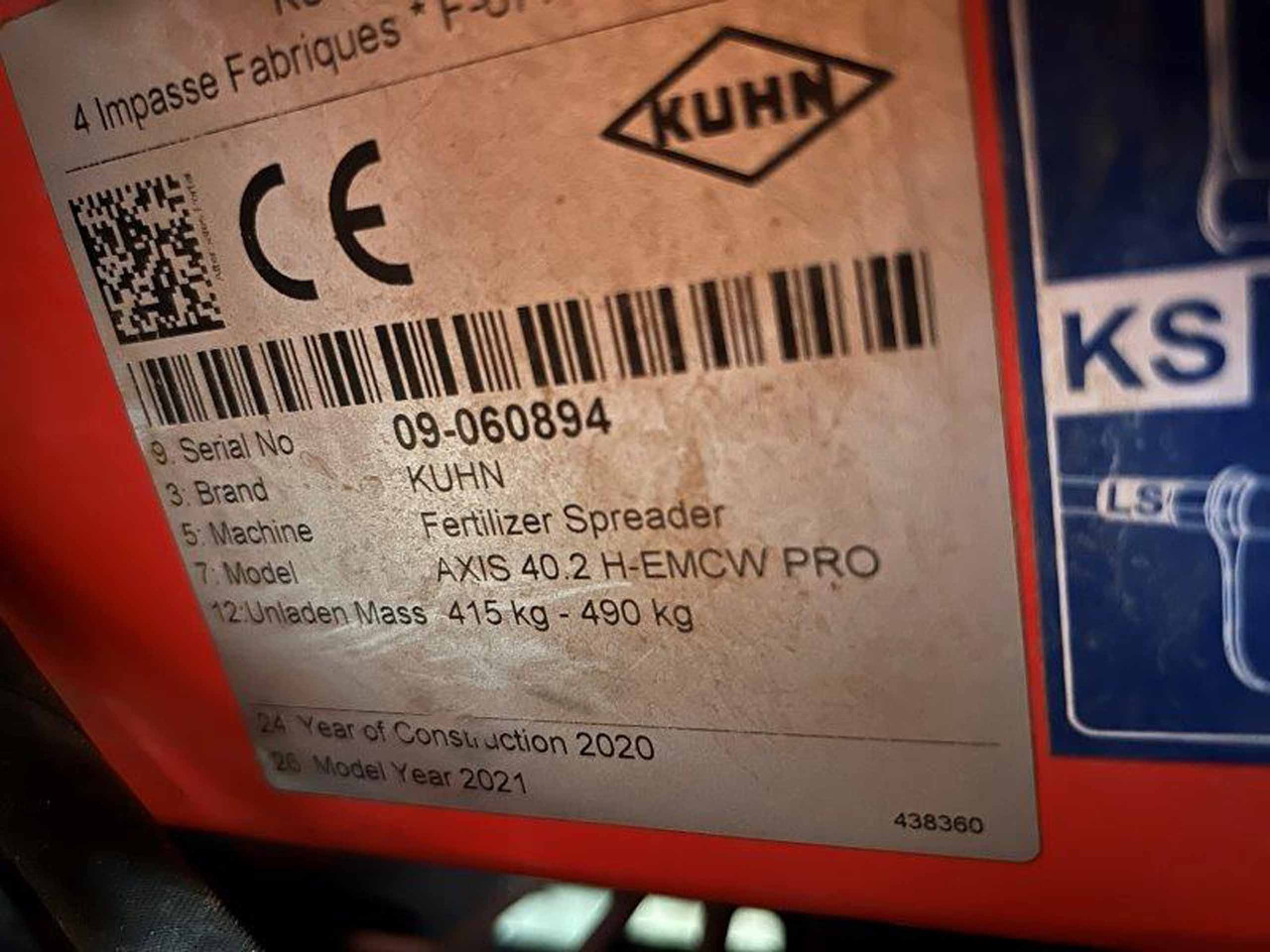 Kuhn Axis 40.2 H-EMC-W - Műtrágyaszóró: 2 kép. Kuhn Axis 40.2 H-EMC-W - Műtrágyaszóró: 2 kép.