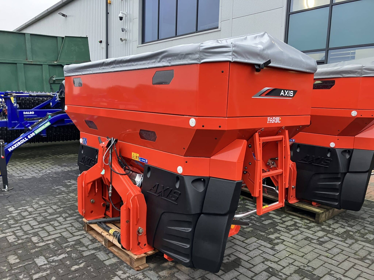 Kuhn Axis 50.2 M-ECW - Műtrágyaszóró: 1 kép. Kuhn Axis 50.2 M-ECW - Műtrágyaszóró: 1 kép.