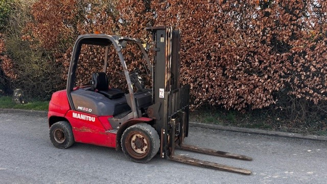 MANITOU MI30D - Dízel targonca: 4 kép. MANITOU MI30D - Dízel targonca: 4 kép.
