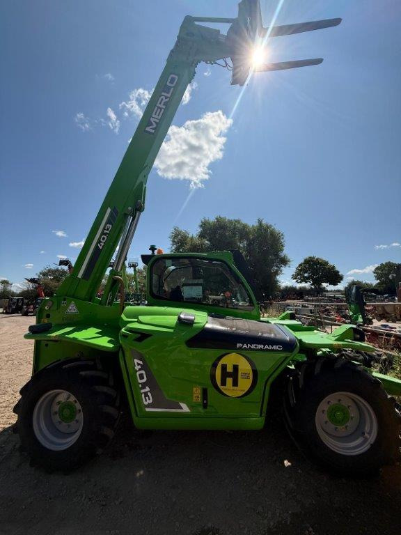 MERLO P40.13 - Teleszkópos rakodó: 5 kép. MERLO P40.13 - Teleszkópos rakodó: 5 kép.