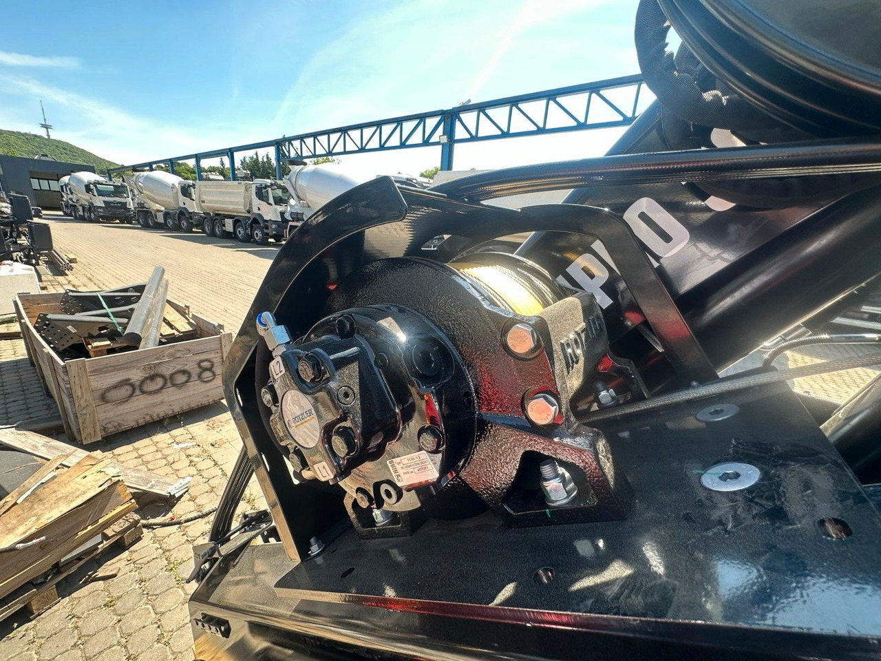 Kran HIAB X-HiPro 302 EP-5 - Darus autó: 4 kép. Kran HIAB X-HiPro 302 EP-5 - Darus autó: 4 kép.
