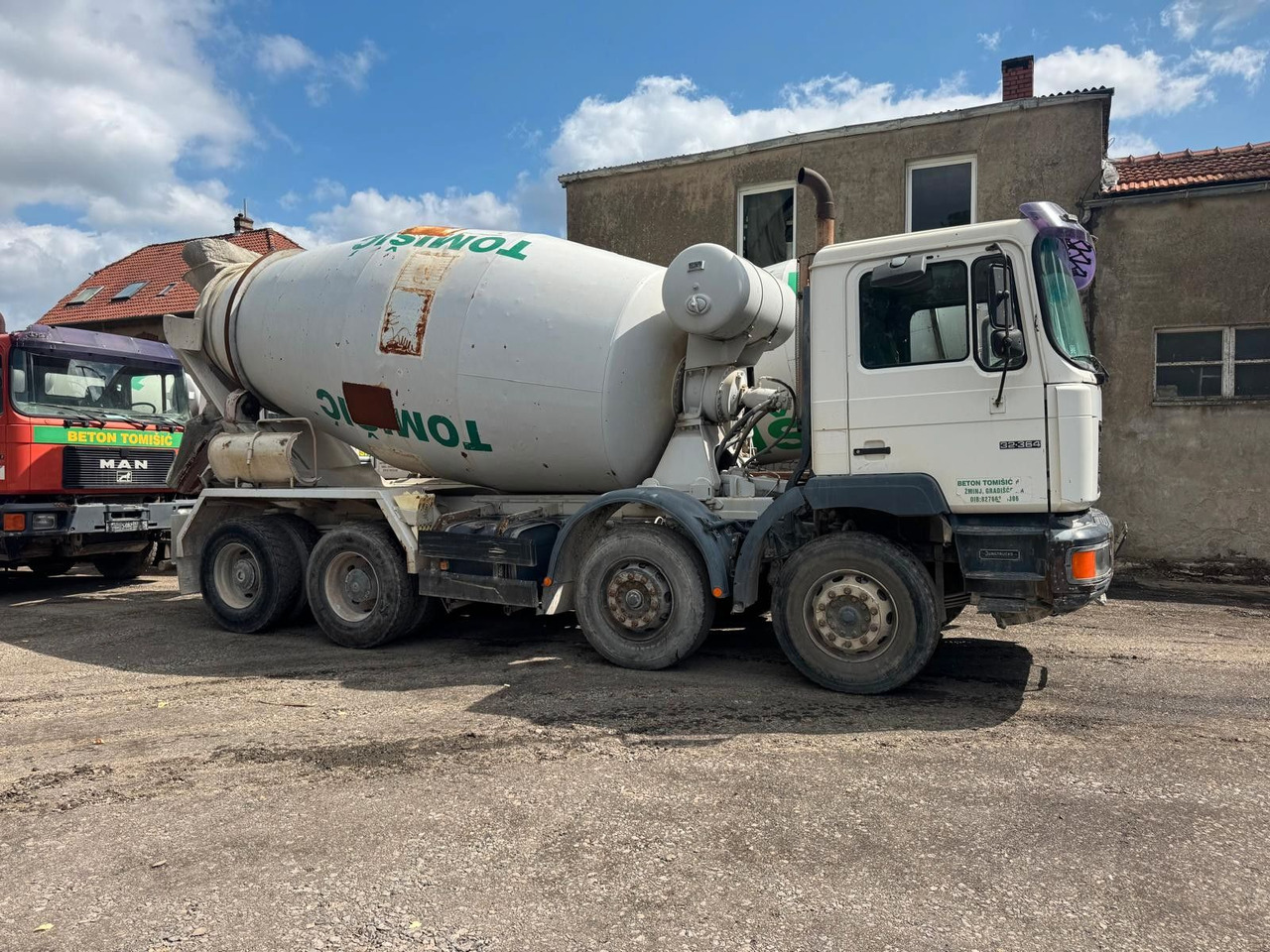 MAN 32.364 8x4 10m³ - Betonmixer: 4 kép. MAN 32.364 8x4 10m³ - Betonmixer: 4 kép.