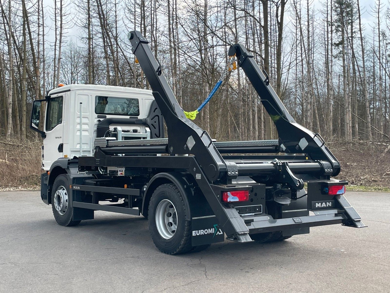 MAN TGM 18.320 4x2 Euro 6e Hyva Absetzkipper - Billenőplatós teherautó, Darus autó: 4 kép. MAN TGM 18.320 4x2 Euro 6e Hyva Absetzkipper - Billenőplatós teherautó, Darus autó: 4 kép.