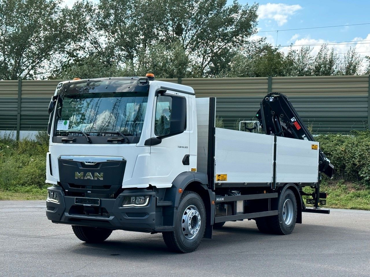 MAN TGM 18.320 4x2 Euro6e Kran Hiab - Darus autó: 1 kép. MAN TGM 18.320 4x2 Euro6e Kran Hiab - Darus autó: 1 kép.