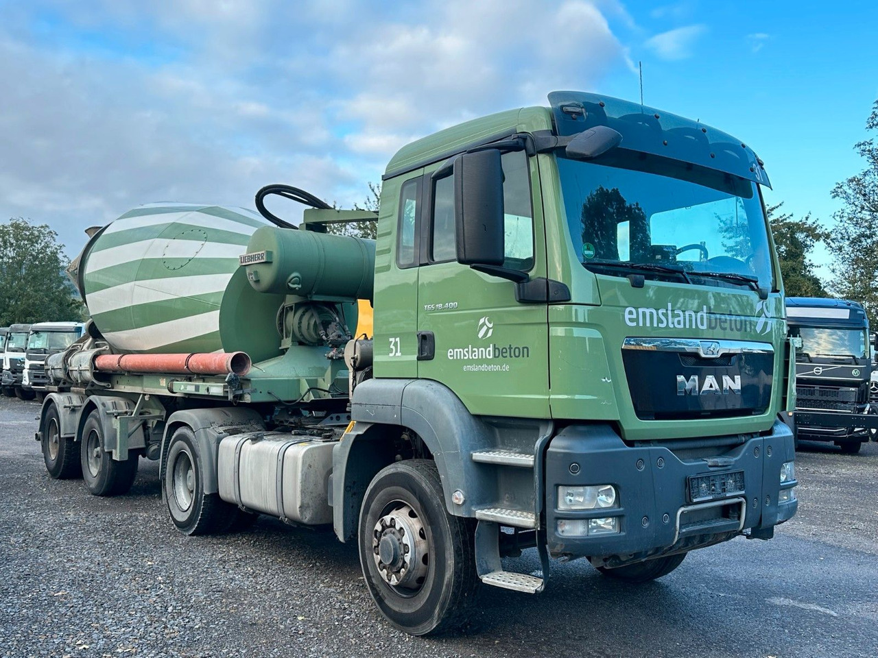 MAN TGS 18.400 Betomischer Auflieger 2Achs Liebherr - Betonmixer: 4 kép. MAN TGS 18.400 Betomischer Auflieger 2Achs Liebherr - Betonmixer: 4 kép.