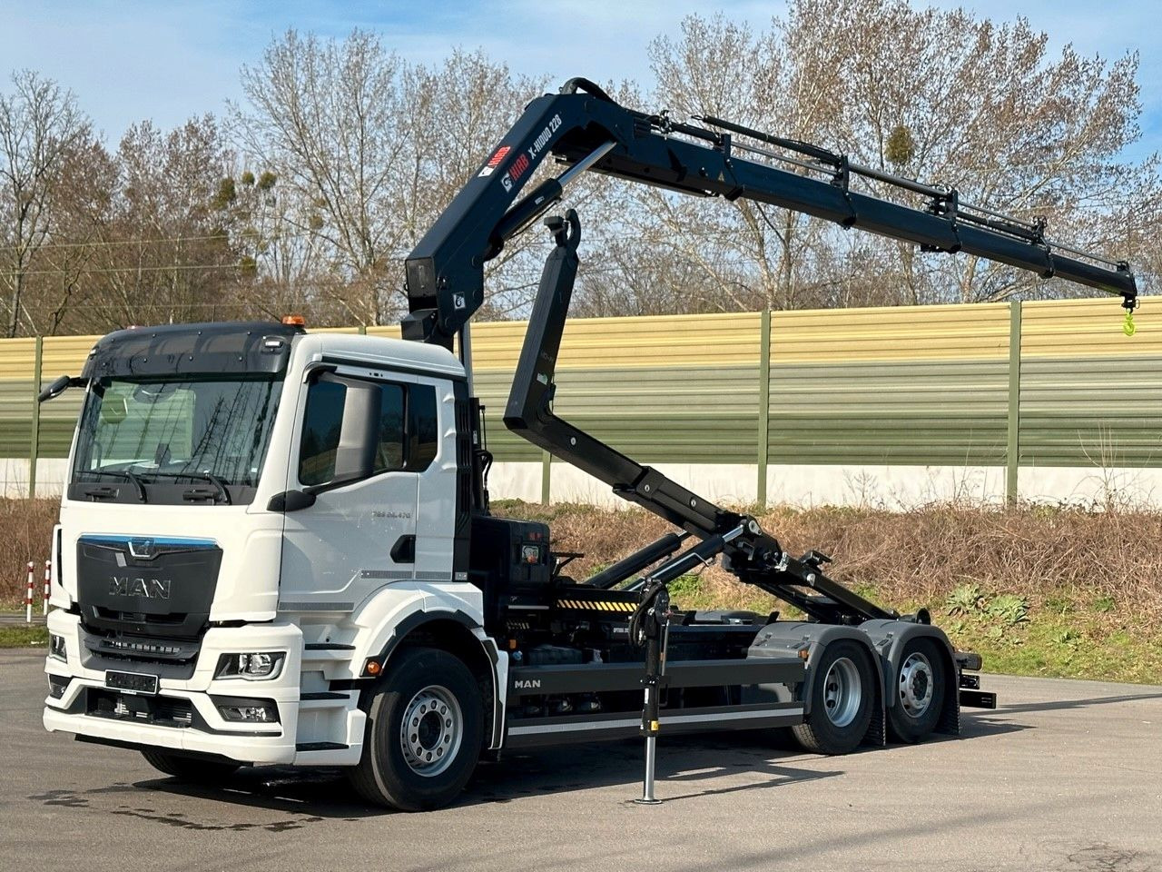 MAN TGS 26.470 6x2 Abrollkipper + Kran Hiab 228-4 - Horgos rakodó teherautó, Darus autó: 1 kép. MAN TGS 26.470 6x2 Abrollkipper + Kran Hiab 228-4 - Horgos rakodó teherautó, Darus autó: 1 kép.