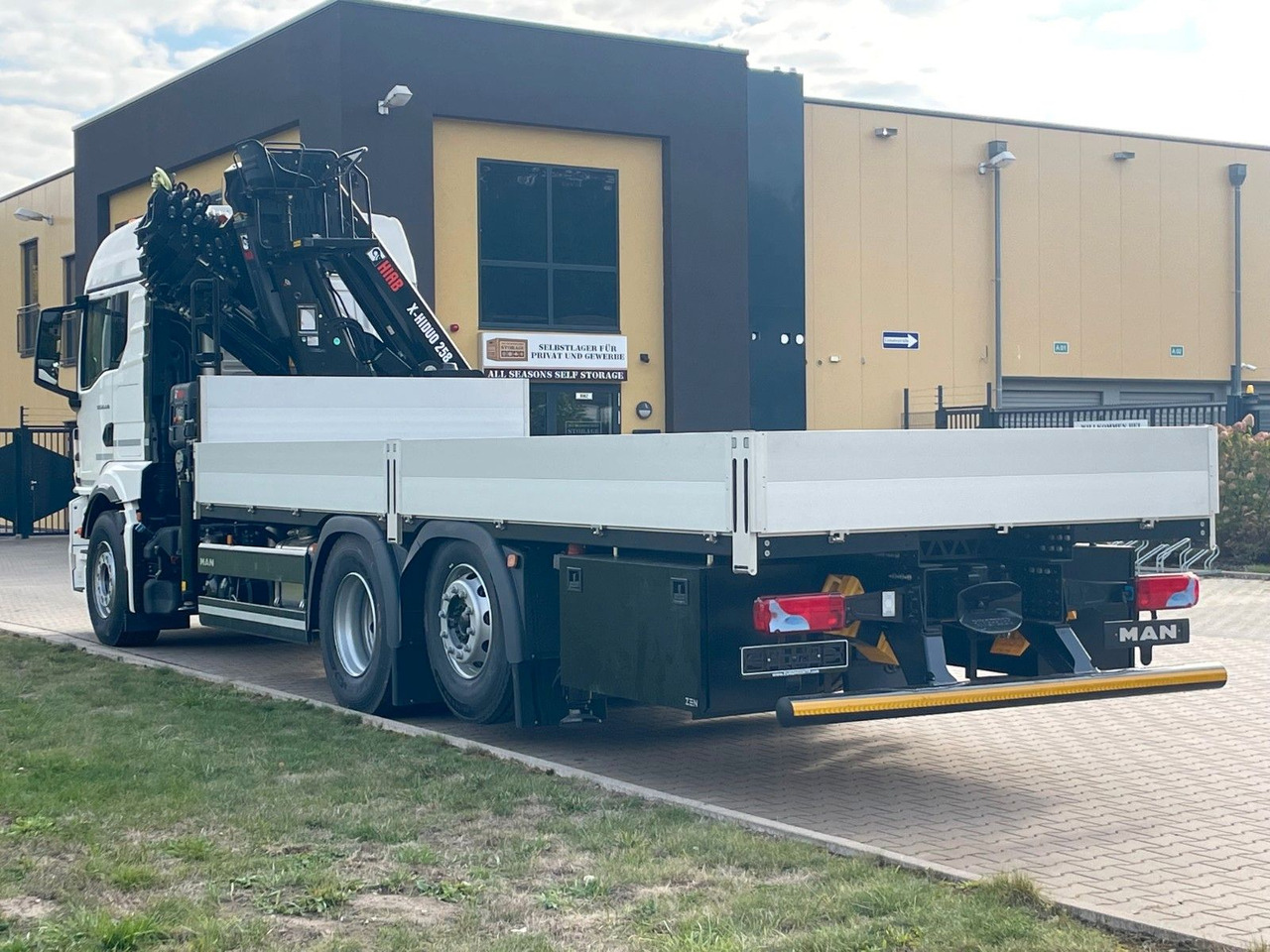 MAN TGS 26.480 /6X Hiab X-HIRRO 302 E-6 JIB 70x4 - Darus autó: 4 kép. MAN TGS 26.480 /6X Hiab X-HIRRO 302 E-6 JIB 70x4 - Darus autó: 4 kép.