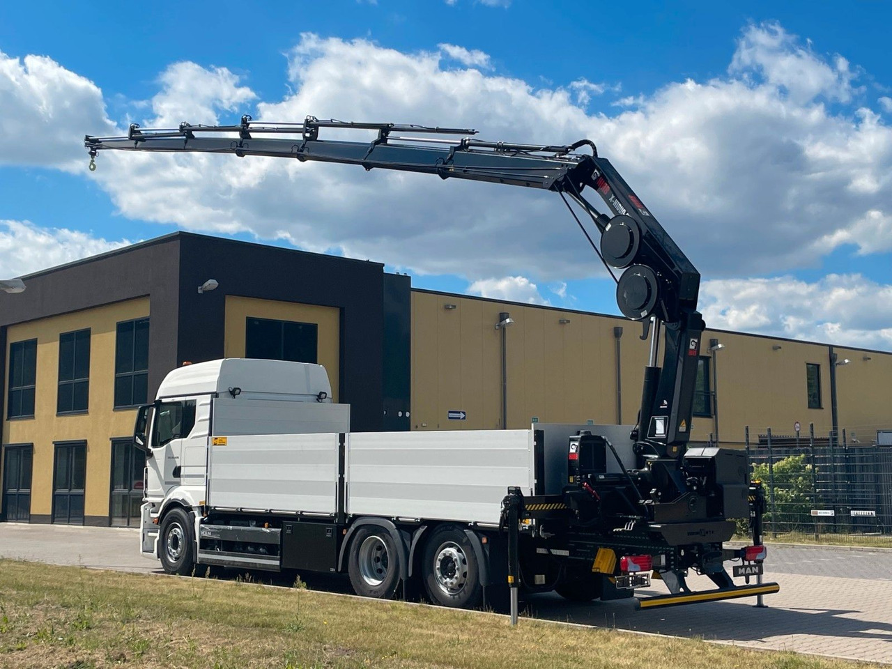MAN TGS 26.480 /6X2 Euro6 Retarder HIAB 228 - 6 - Darus autó: 3 kép. MAN TGS 26.480 /6X2 Euro6 Retarder HIAB 228 - 6 - Darus autó: 3 kép.