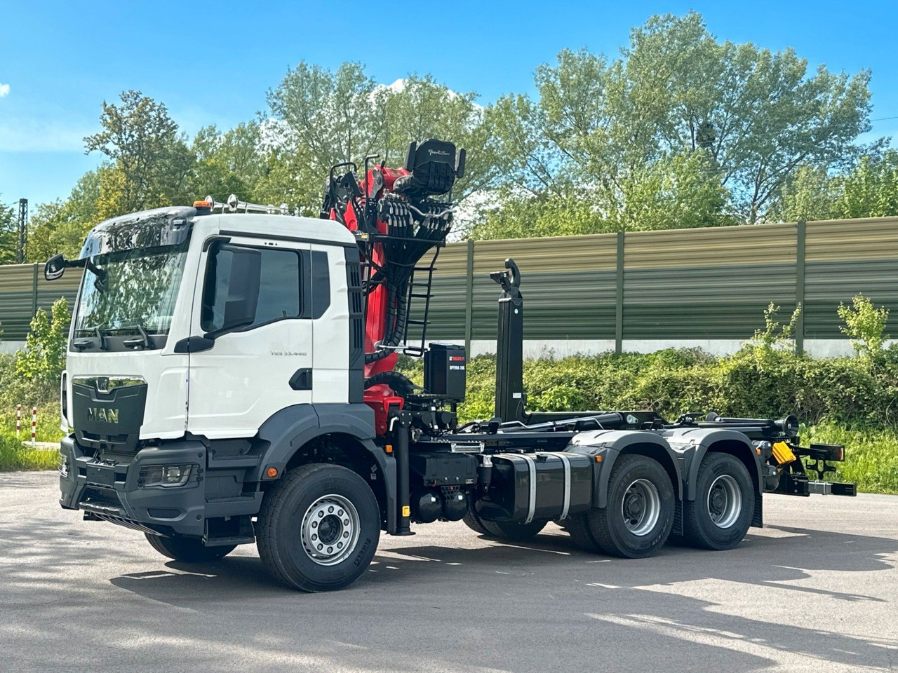 MAN TGS 33.440 6x4 Epsilon 170Z MultiLift 20s56 - Horgos rakodó teherautó, Darus autó: 3 kép. MAN TGS 33.440 6x4 Epsilon 170Z MultiLift 20s56 - Horgos rakodó teherautó, Darus autó: 3 kép.
