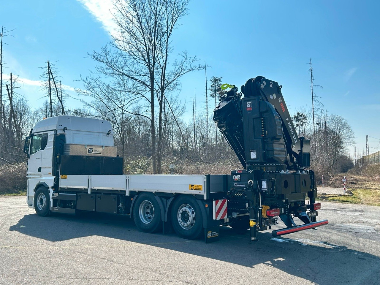 MAN TGX 26.520 TG3 Retarder / 6X2 Hiab 548 E 8 - Darus autó: 4 kép. MAN TGX 26.520 TG3 Retarder / 6X2 Hiab 548 E 8 - Darus autó: 4 kép.