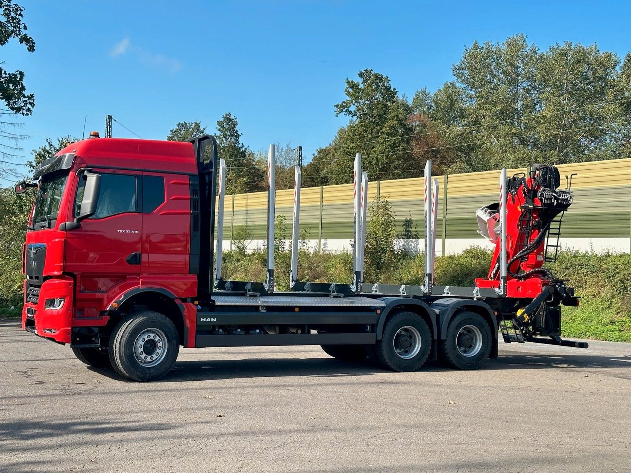 MAN TGX 33.510 6X4 BL Euro6e EPSILON 150 Z - Rönkszállító teherautó, Darus autó: 4 kép. MAN TGX 33.510 6X4 BL Euro6e EPSILON 150 Z - Rönkszállító teherautó, Darus autó: 4 kép.