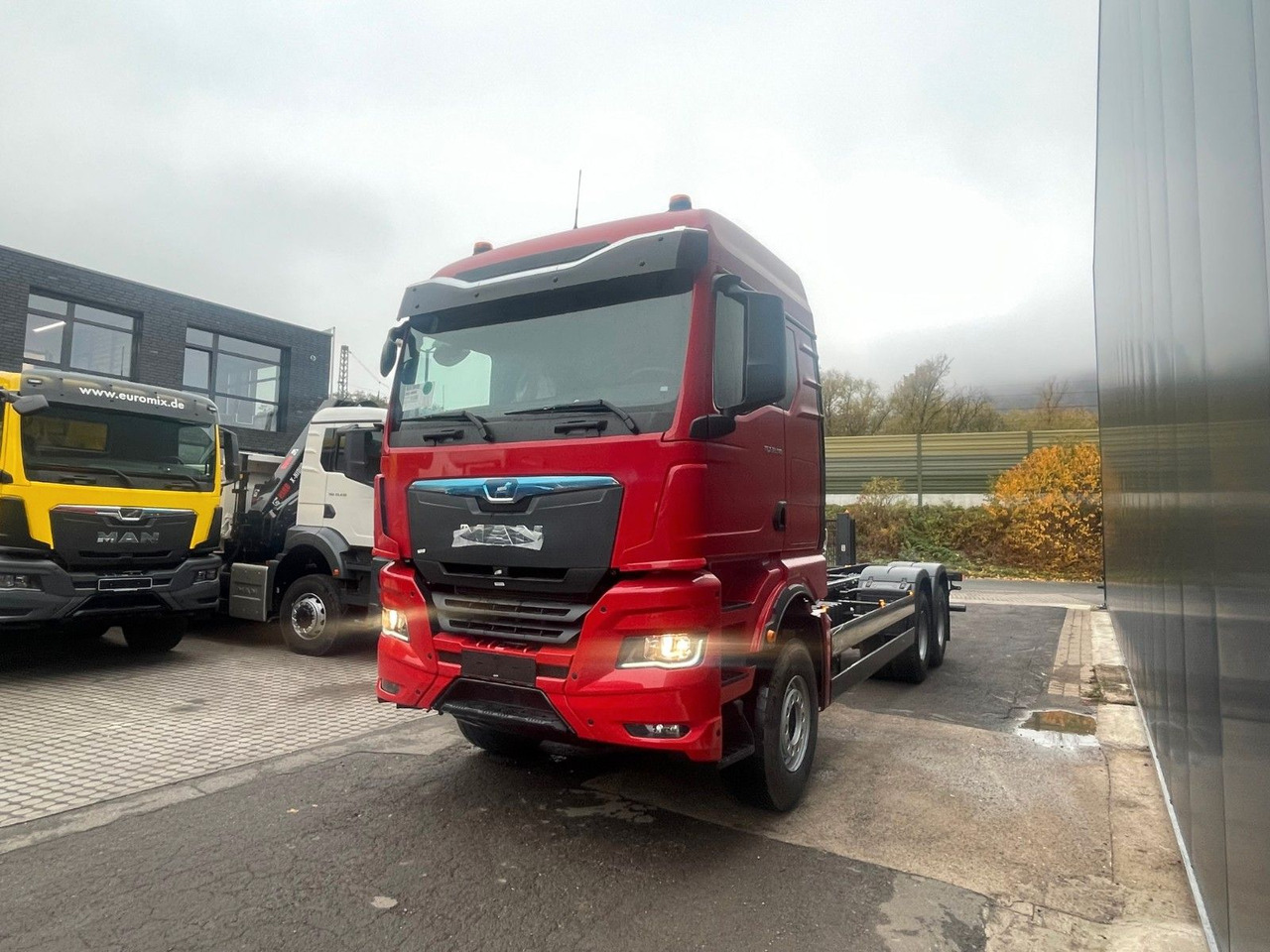 MAN TGX 33.510 6X4 BL - Alvaz teherautó: 4 kép. MAN TGX 33.510 6X4 BL - Alvaz teherautó: 4 kép.