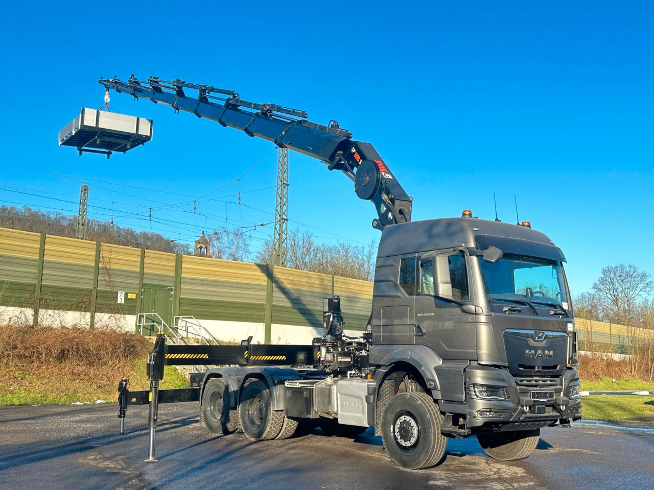 MAN TGS 26.520 6x6 Kran HIAB X-HIPRO 548E-8 - Nyergesvontató: 1 kép. MAN TGS 26.520 6x6 Kran HIAB X-HIPRO 548E-8 - Nyergesvontató: 1 kép.