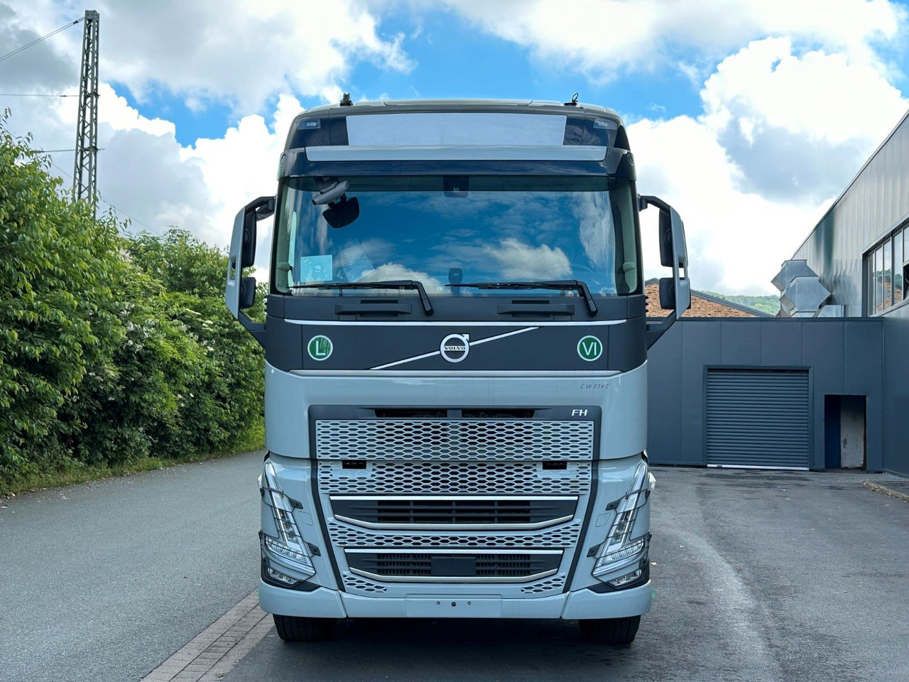 Volvo FH 540 6x4 - Alvaz teherautó: 2 kép. Volvo FH 540 6x4 - Alvaz teherautó: 2 kép.