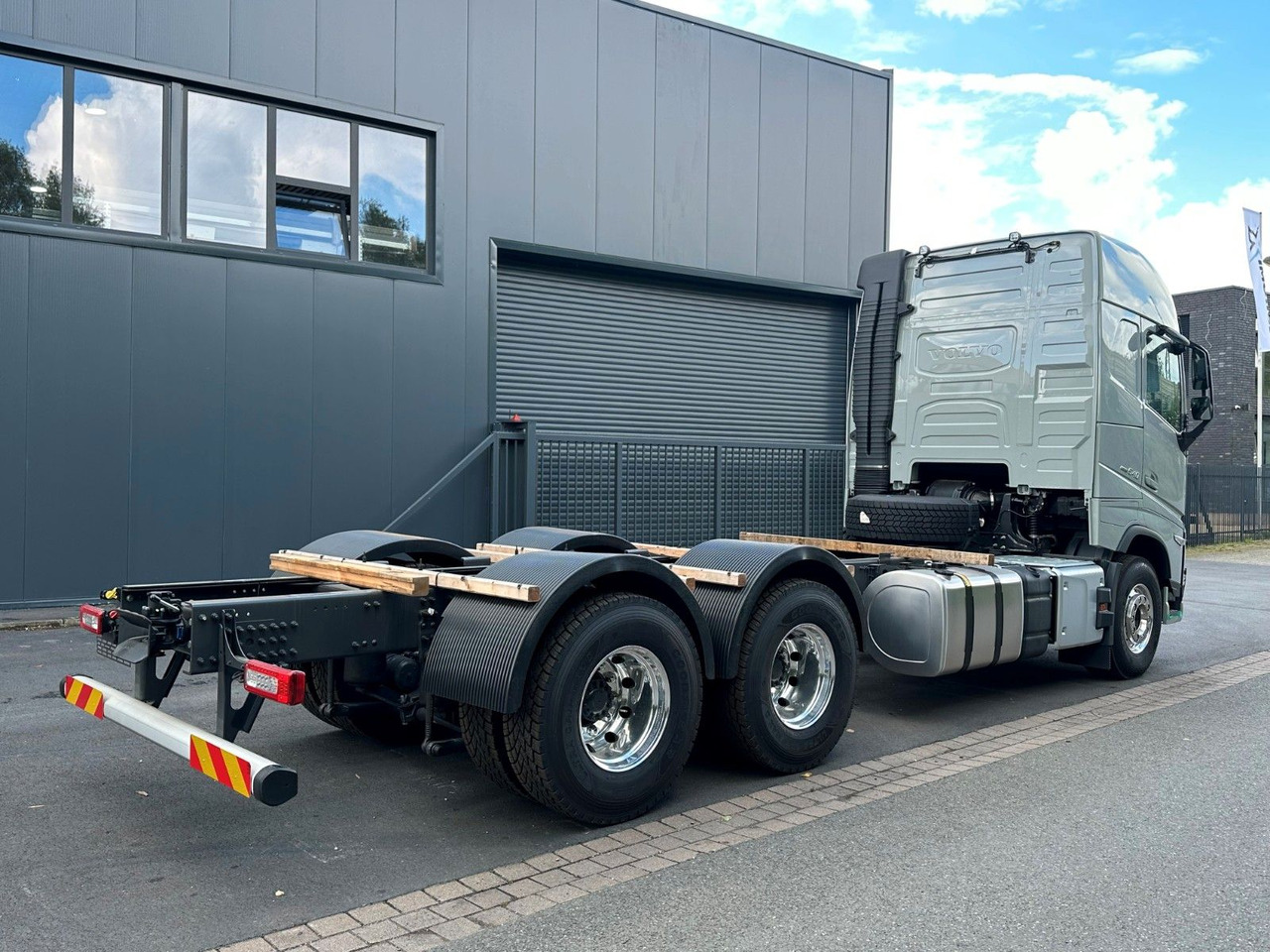 Volvo FH 540 6x4 - Alvaz teherautó: 5 kép. Volvo FH 540 6x4 - Alvaz teherautó: 5 kép.