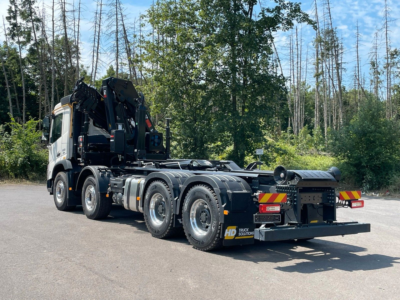 Volvo FMX 500 8x4 Abrollkipper + Kran Hiab 228-6 - Horgos rakodó teherautó, Darus autó: 5 kép. Volvo FMX 500 8x4 Abrollkipper + Kran Hiab 228-6 - Horgos rakodó teherautó, Darus autó: 5 kép.