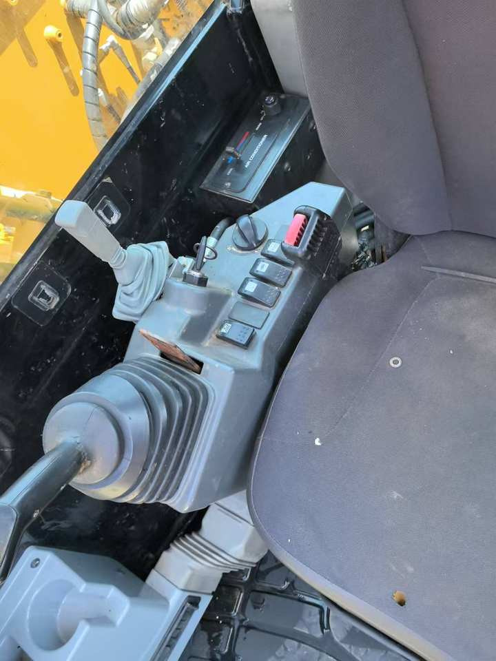 Cat Japanese Brand 308E2 Second-hand Excavator Used Original Caterpillar Crawler Monstruction Machinery - Lánctalpas kotró: 3 kép. Cat Japanese Brand 308E2 Second-hand Excavator Used Original Caterpillar Crawler Monstruction Machinery - Lánctalpas kotró: 3 kép.