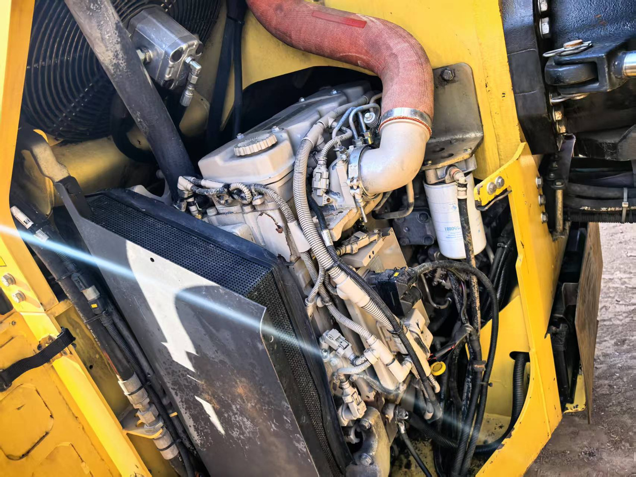 DYNAPAC CC6200 - Henger: 3 kép. DYNAPAC CC6200 - Henger: 3 kép.