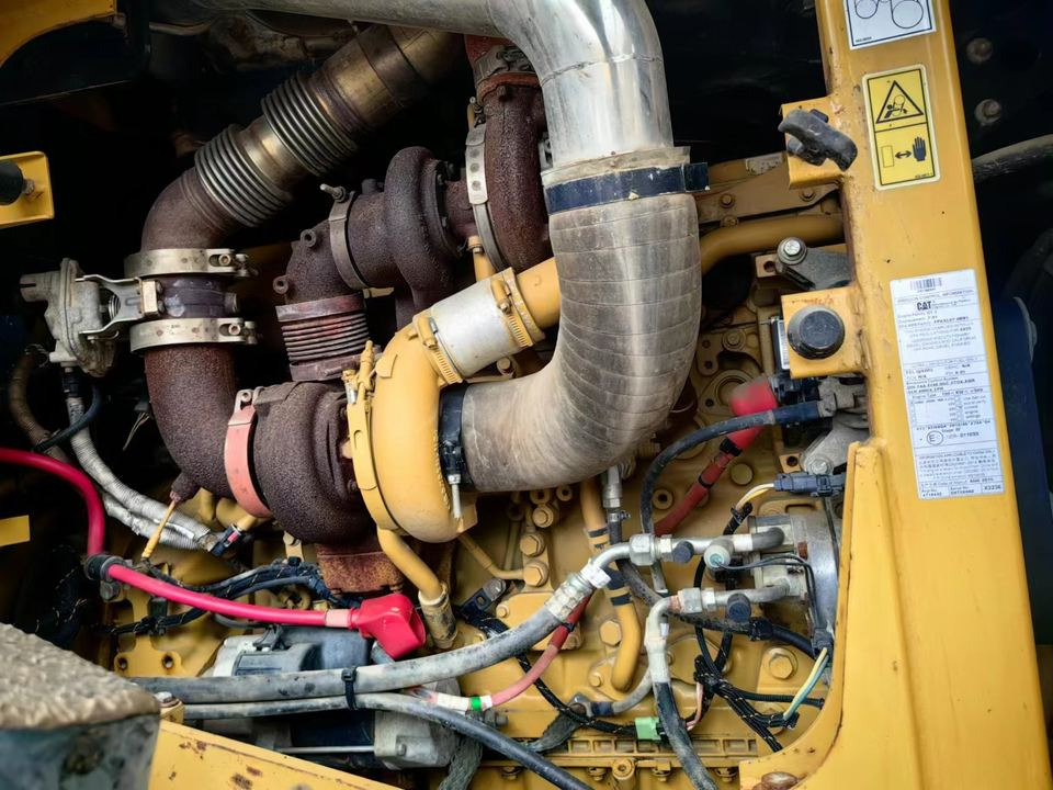 High Quality Used Cat 950 GC 2020 Caterpillar Front Loader 151 Kw 168 Kg 0-2000 China-Made Loader Wheel Backhoe Loader Engine - Gumikerekes homlokrakodó: 3 kép. High Quality Used Cat 950 GC 2020 Caterpillar Front Loader 151 Kw 168 Kg 0-2000 China-Made Loader Wheel Backhoe Loader Engine - Gumikerekes homlokrakodó: 3 kép.