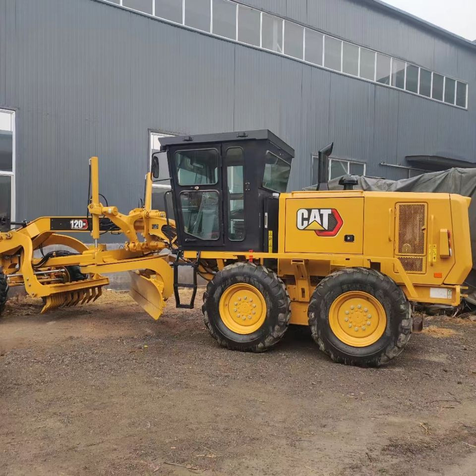Hot Sale Used CAT 120GC Grader Construction Machinery High Quality CAT Grader - Gréder: 1 kép. Hot Sale Used CAT 120GC Grader Construction Machinery High Quality CAT Grader - Gréder: 1 kép.