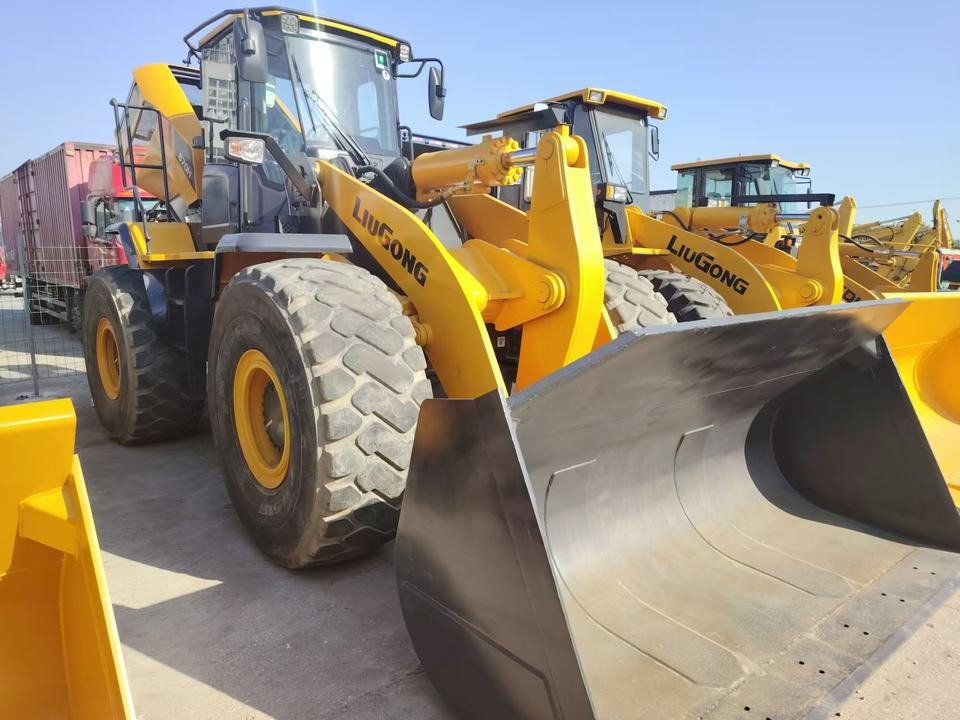 LiuGong LG 870H Hot Selling Good Condition Low Price China Used Loader Used Construction Equipment Second-hand - Gumikerekes homlokrakodó: 2 kép. LiuGong LG 870H Hot Selling Good Condition Low Price China Used Loader Used Construction Equipment Second-hand - Gumikerekes homlokrakodó: 2 kép.