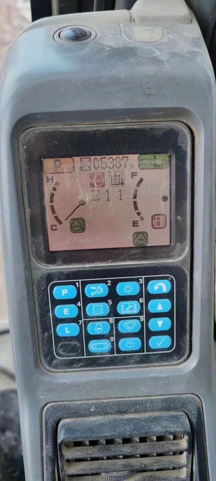 USED EXCAVATOR Good Condition Komatsu PC600-8 Original Japan Cheap Used Excavators Used Original Japan Komatsu PC600 - Lánctalpas kotró: 4 kép. USED EXCAVATOR Good Condition Komatsu PC600-8 Original Japan Cheap Used Excavators Used Original Japan Komatsu PC600 - Lánctalpas kotró: 4 kép.