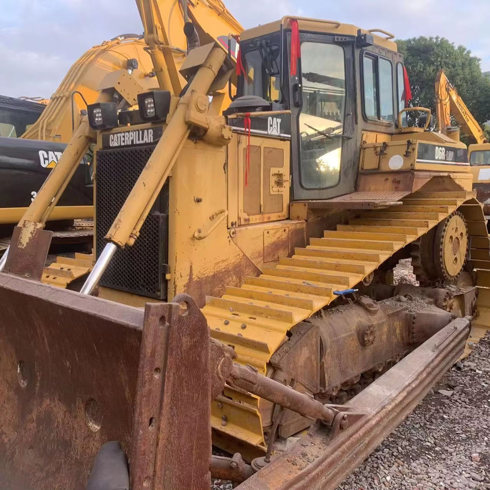 Used Caterpillar Bulldozer D6R, Caterpillar Bulldozer, Caterpillar D6R Bulldozer - Buldózer: 1 kép. Used Caterpillar Bulldozer D6R, Caterpillar Bulldozer, Caterpillar D6R Bulldozer - Buldózer: 1 kép.