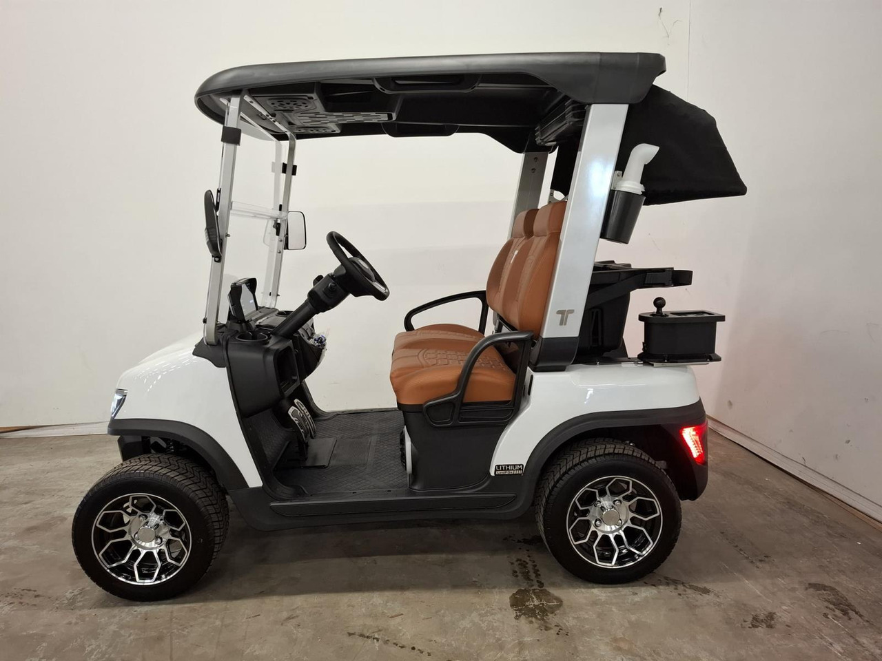 BSN TARA Elektrische 2-zits Golfcar 2025 - Golfkocsi: 3 kép. BSN TARA Elektrische 2-zits Golfcar 2025 - Golfkocsi: 3 kép.
