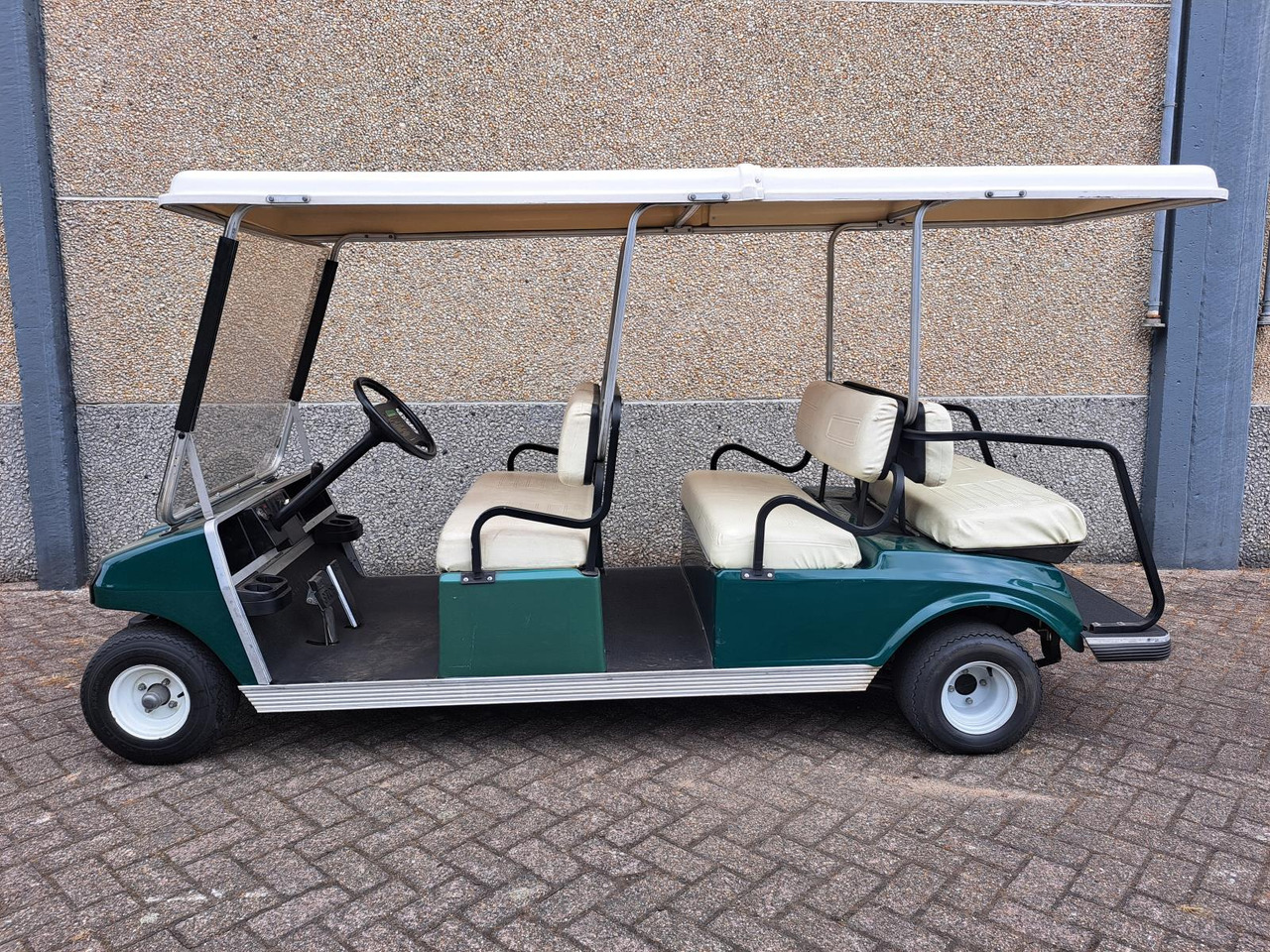 ClubCar Villager shuttle 6 Golfkar (3) - Golfkocsi: 3 kép. ClubCar Villager shuttle 6 Golfkar (3) - Golfkocsi: 3 kép.